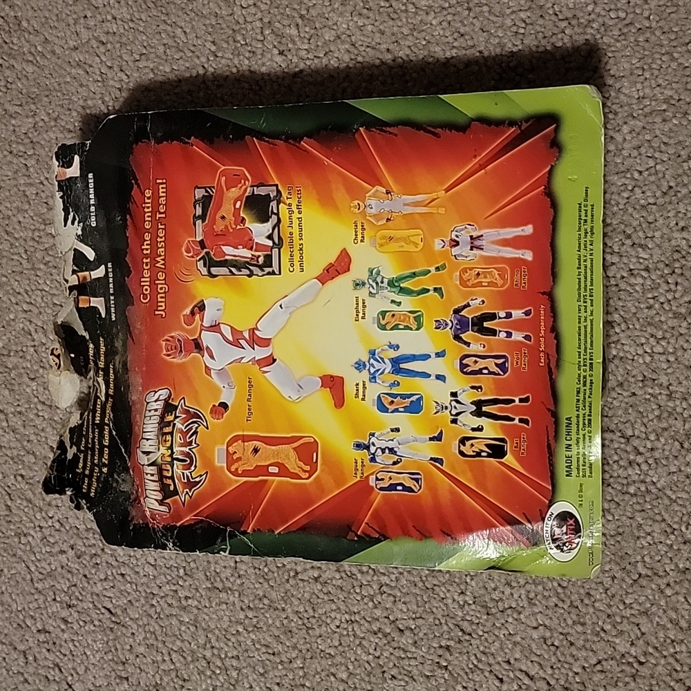 Power Rangers Super Legends Gold Ranger - Picture 2 of 5